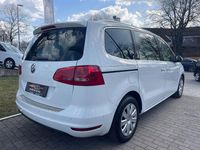 Gebraucht VW Sharan Cup 140 PS (102 kW) 2015 Weiß Van / Kleinbus