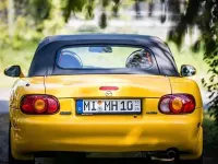Gebraucht Mazda MX5 110 PS (80 kW) 2000 Gelb Cabrio