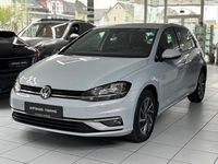 Second-hand VW Golf VII Sound 110 CP (80 kW) 2017 Argintiu Berlinǎ