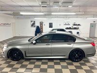 Gebraucht BMW 730 M Sport 286 PS (210 kW) 2021 Donington grau metallic Limousine