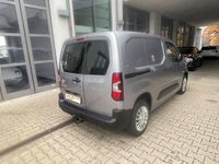 Gebraucht Toyota Proace 131 PS (96 kW) 2022 Silber Van / Kleinbus