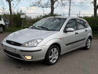 Usata Ford Focus 101 CV (74 kW) 2002 Argento Utilitaria