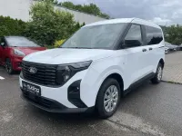 Neu Ford Tourneo Courier Trend 125 PS (91 kW) 2026 Frostweiß Van / Kleinbus