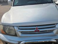 Gebraucht Mitsubishi Pajero 165 PS (121 kW) 2000 Silber SUV