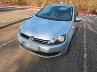 Gebraucht VW Golf VI 102 PS (75 kW) 2009 Silber Kleinwagen
