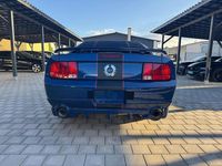 Second-hand Ford Mustang 300 CP (220 kW) 2006 Albastru