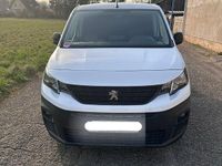 Gebraucht Peugeot Partner 75 PS (55 kW) 2019 Weiß Van / Kleinbus
