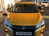Gebraucht Mitsubishi Space Star Plus 71 PS (52 kW) 2024 Gelb Limousine