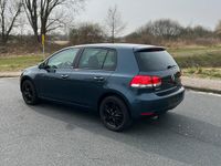 Gebraucht VW Golf VI Style 122 PS (89 kW) 2011 Blau Kleinwagen