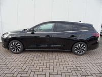 Gebraucht Ford Focus Titanium 125 PS (91 kW) 2024 Obsidianschwarz Kombi
