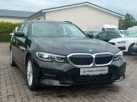 Gebraucht BMW 320 Advantage 190 PS (139 kW) 2020 Schwarz Kombi