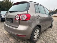 Gebraucht VW Golf Plus Cross Team 105 PS (77 kW) 2010 Braun Van / Kleinbus