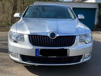 Gebraucht Skoda Superb 160 PS (117 kW) 2011 Grau Limousine