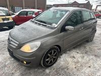 Gebraucht Mercedes B200 130 PS (95 kW) 2006 Beige Van / Kleinbus