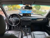 Gebraucht BMW 325 218 PS (160 kW) 2006 Silber Kombi