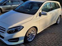 Gebraucht Mercedes B250 Style 211 PS (155 kW) 2016 Weiß Van / Kleinbus
