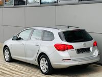 gebraucht Opel Astra Sports Tourer Active 2.0 CDTI Aut./Navi