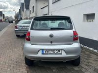 Gebraucht VW Fox Style 75 PS (55 kW) 2010 Grau Kleinwagen