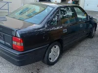 Gebraucht Opel Vectra 150 PS (110 kW) 1991 Schwarz Kleinwagen