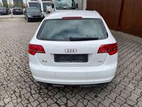Gebraucht Audi A3 Attraction 105 PS (77 kW) 2013 Weiß Limousine