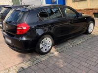 Gebraucht BMW 116 115 PS (84 kW) 2007 Schwarz Kleinwagen