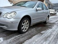 Gebraucht Mercedes C320 Avantgarde 218 PS (160 kW) 2003 Silber Limousine