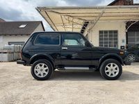 Second-hand Lada niva 83 CP (61 kW) 2012 Verde SUV