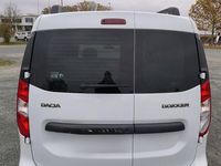 Gebraucht Dacia Dokker Lauréate 116 PS (85 kW) 2017 Weiß Van / Kleinbus