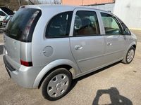 Gebraucht Opel Meriva 105 PS (77 kW) 2009 Silber Van / Kleinbus