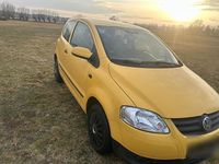 Gebraucht VW Fox 54 PS (39 kW) 2005 Gelb Kleinwagen