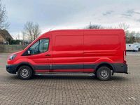 Gebraucht Ford Transit 105 PS (77 kW) 2017 Rot Van