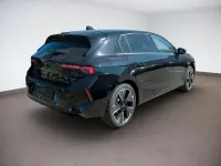 Gebraucht Opel Astra 114 kW (156 PS) 2025 Lackierung schwarz perla nera/ Kleinwagen