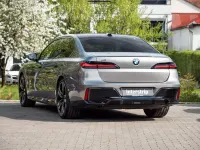 Gebraucht BMW 740 M Sport 299 PS (219 kW) 2026 Grau Limousine