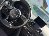 Gebraucht Audi Q2 Ambiente 116 PS (85 kW) 2018 Silber SUV