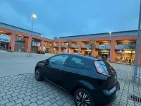 Gebraucht Fiat Punto Young 69 PS (50 kW) 2015 Schwarz Kleinwagen
