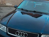 Second-hand Audi A4 100 CP (73 kW) 1999 Albastru Hatchback