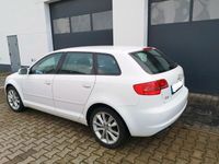 gebraucht Audi A3 Sportback 1.6 TDI (DPF) 77kW Attraction A...