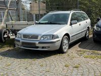 Gebraucht Volvo V40 109 PS (80 kW) 2001 Silber Kombi