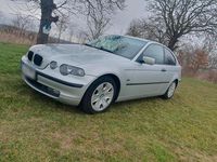 Gebraucht BMW 318 143 PS (105 kW) 2002 Silber Coupé