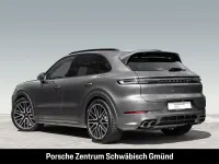 Gebraucht Porsche Cayenne 475 PS (349 kW) 2024 Grau SUV