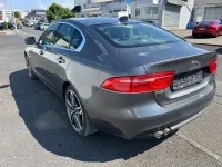 Gebraucht Jaguar XE Prestige 179 PS (131 kW) 2018 Grau Limousine