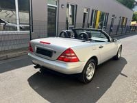 Gebraucht Mercedes SLK200 136 PS (100 kW) 2000 Silber Cabrio
