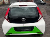 Gebraucht Toyota Aygo 72 PS (52 kW) 2020 Weiß Kleinwagen
