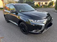 Gebraucht Mitsubishi Outlander P-HEV 224 PS (164 kW) 2019 Schwarz SUV