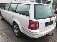 gebraucht VW Passat Variant 2.5 TDI V6 Comfortline Family