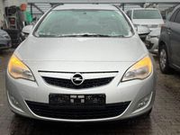 Gebraucht Opel Astra Design Edition 140 PS (102 kW) 2011 Silber Kombi