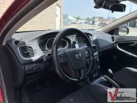 Gebraucht Volvo V40 114 PS (83 kW) 2013 Rot Limousine