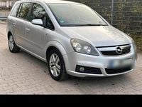 Gebraucht Opel Zafira 140 PS (102 kW) 2007 Silber Van / Kleinbus