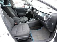 Gebraucht Toyota Auris Hybrid Edition 99 PS (72 kW) 2013 Weiß Limousine