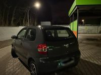 Gebraucht VW Fox 55 PS (40 kW) 2005 Grau Kleinwagen